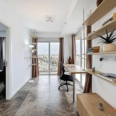 St Julians Penthouse With Private Pool Appartamento