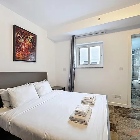 St Julians Penthouse With Private Pool Appartamento San Giuliano